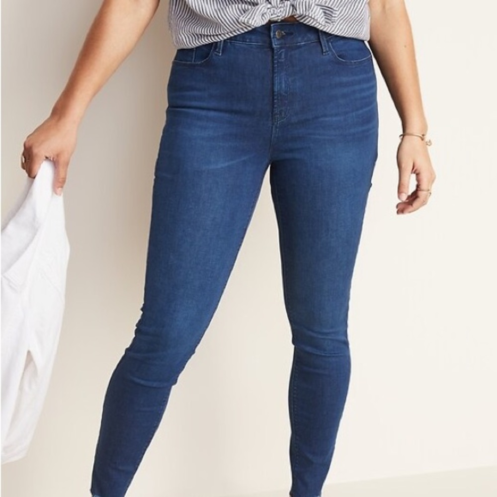 Old Navy Rockstar Built In Sculpt Super Skinny Jeans in Dark Wash Sz 14